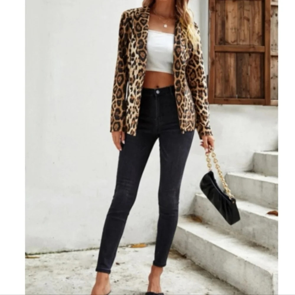 Chic leopard print blazer - Picture 4 of 5